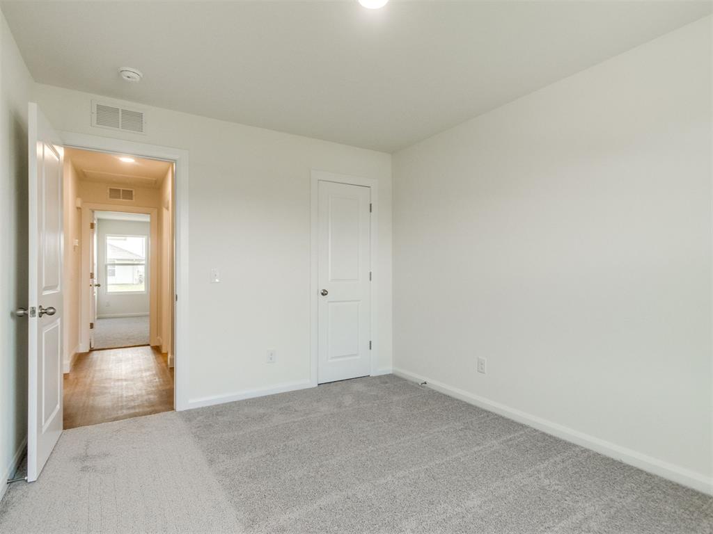 920 Hazy Brook Circle Property Photo 29