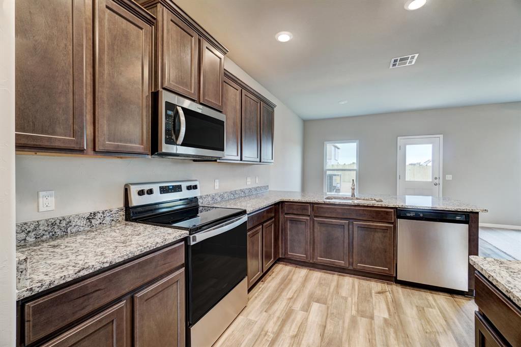 1605 Ruby Drive Property Photo 4