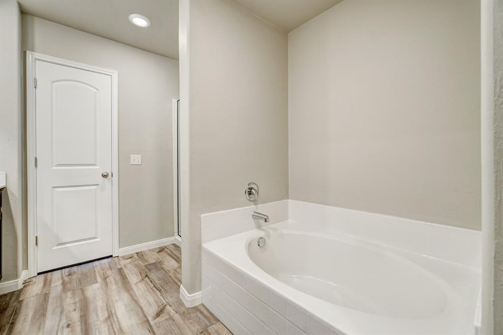1605 Ruby Drive Property Photo 11
