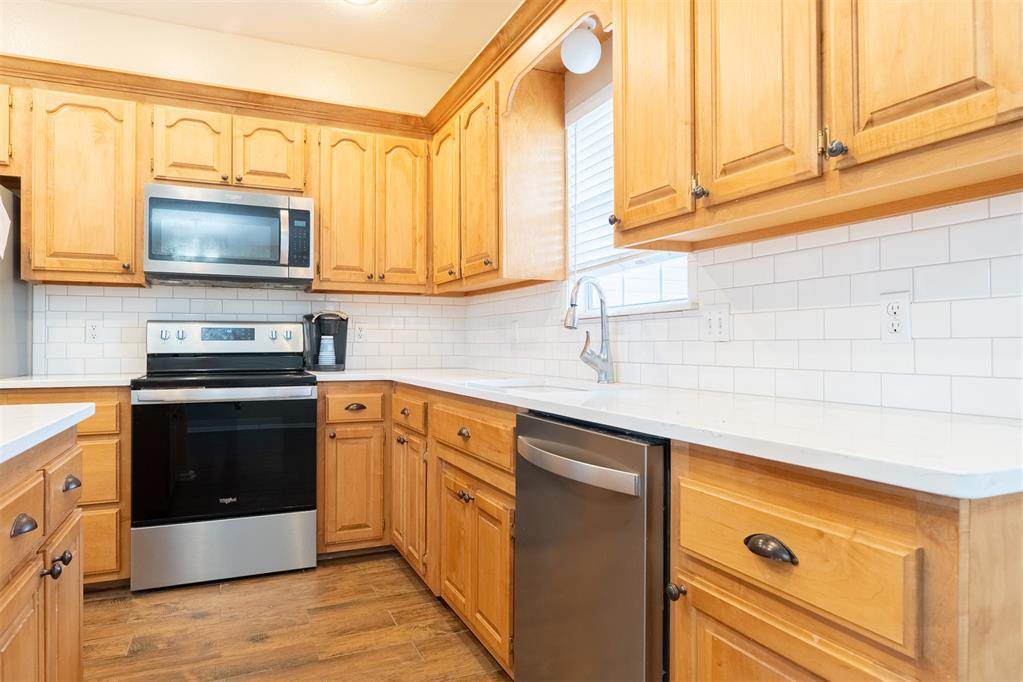 16167 N County Road 3208 Property Photo 6