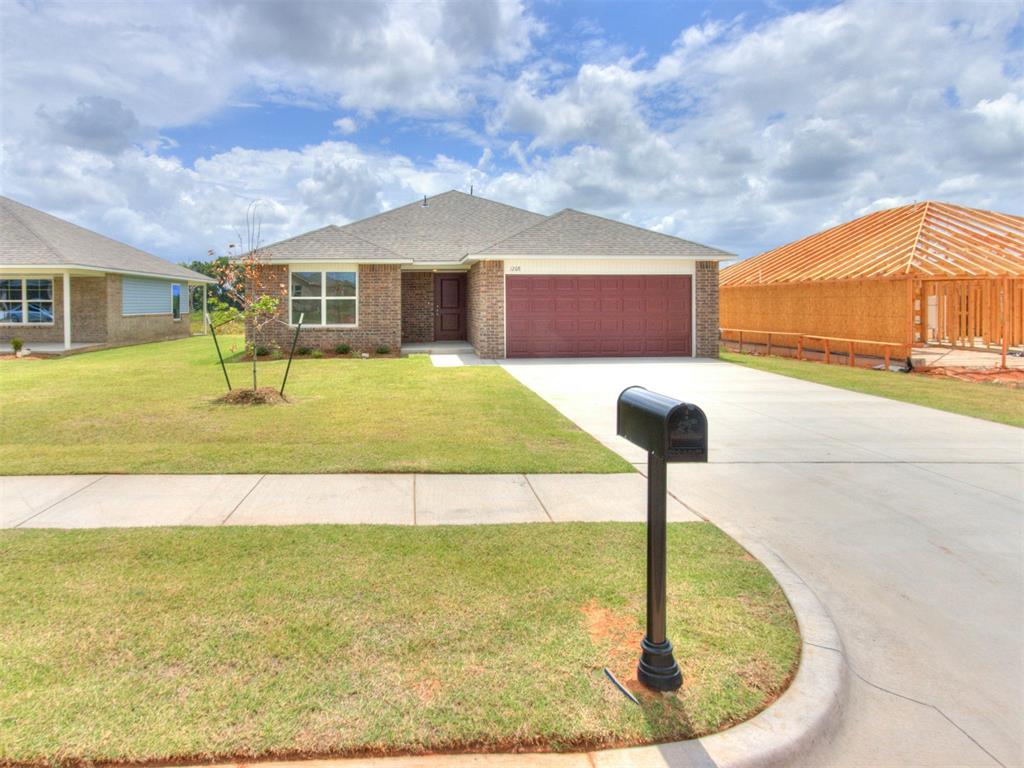 1208 E Stallion Lane Property Photo 1
