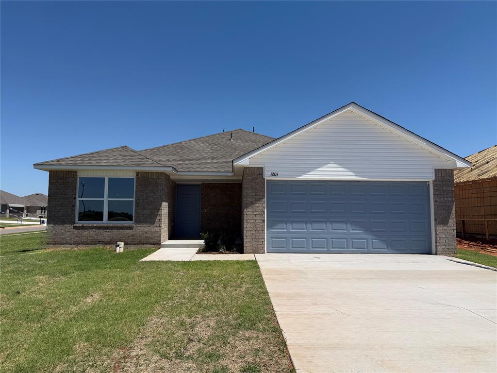 1205 E Stallion Lane Property Photo 1