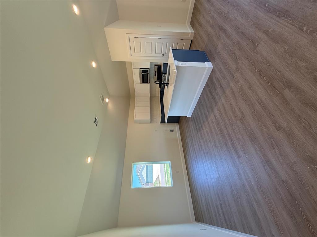 1205 E Stallion Lane Property Photo 3