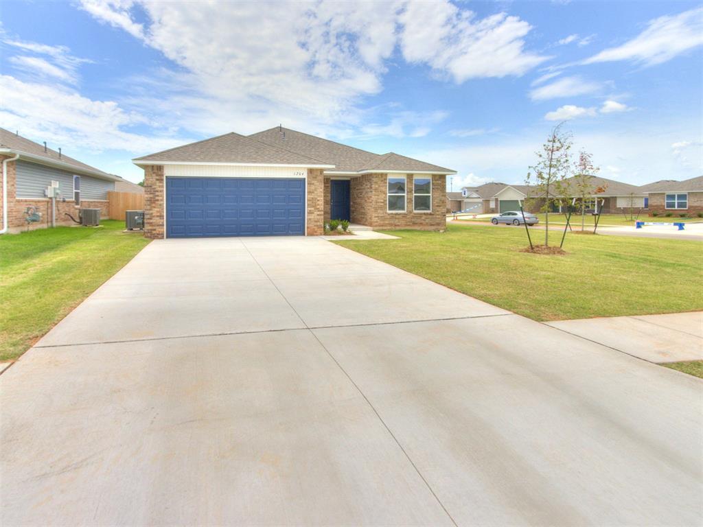 1204 E Ruger Lane Property Photo 1