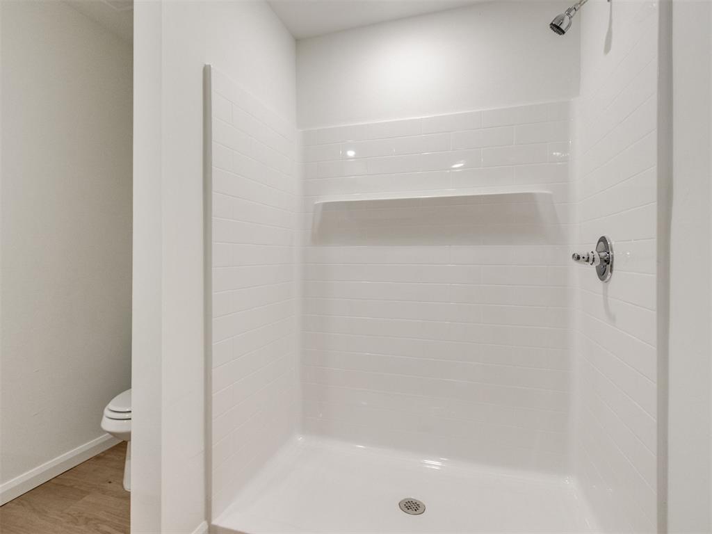 1204 E Ruger Lane Property Photo 17