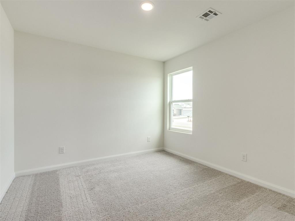1204 E Ruger Lane Property Photo 20
