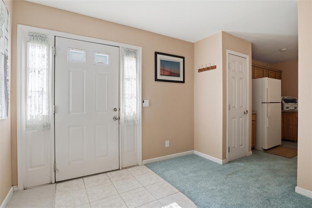 109 N Sunset Lane Property Photo 4