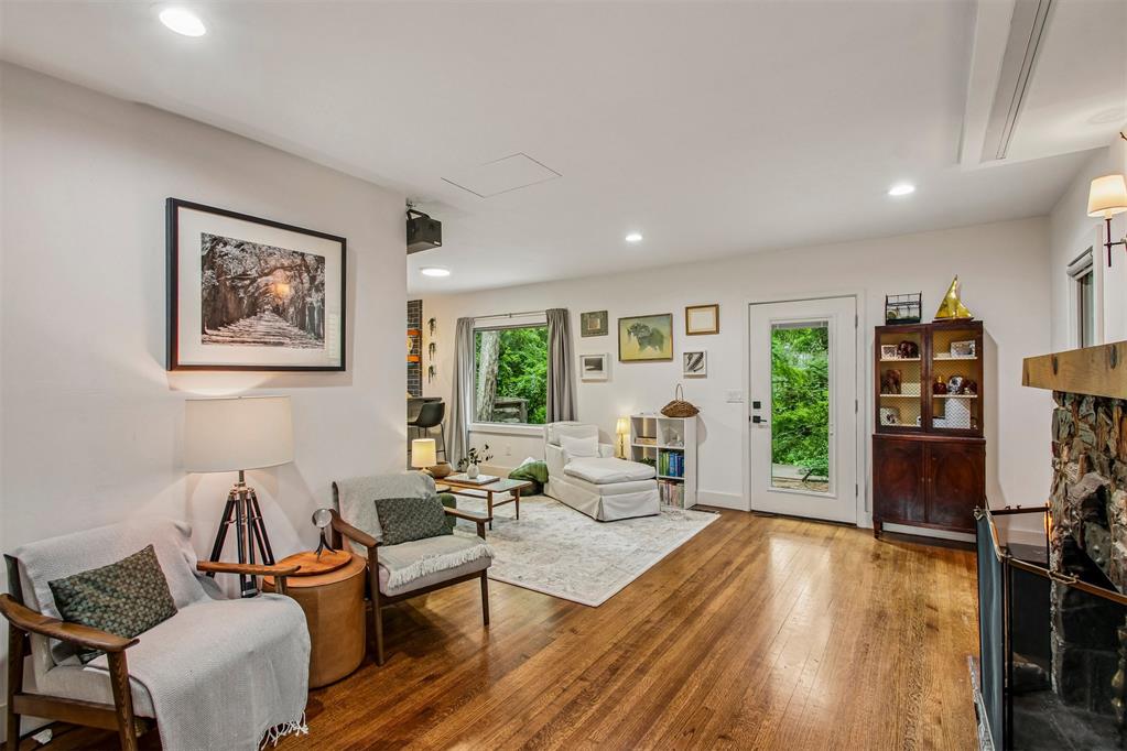 1105 Lombardy Road Property Photo 10