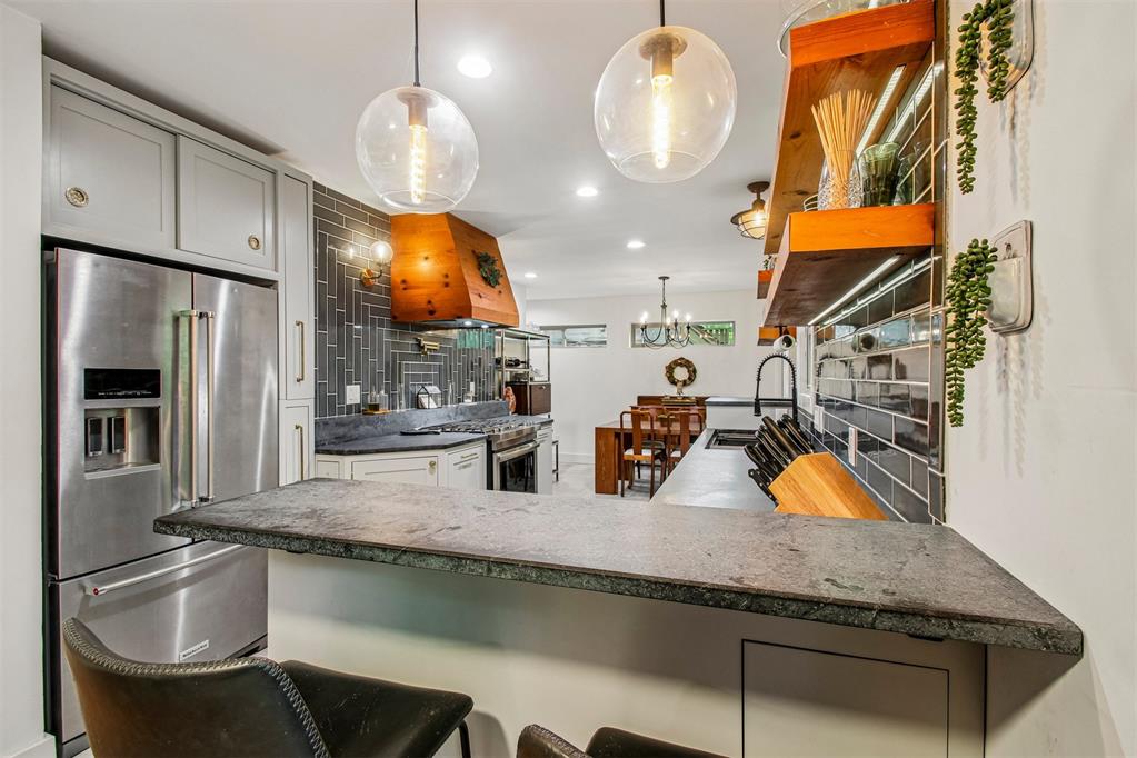 1105 Lombardy Road Property Photo 13