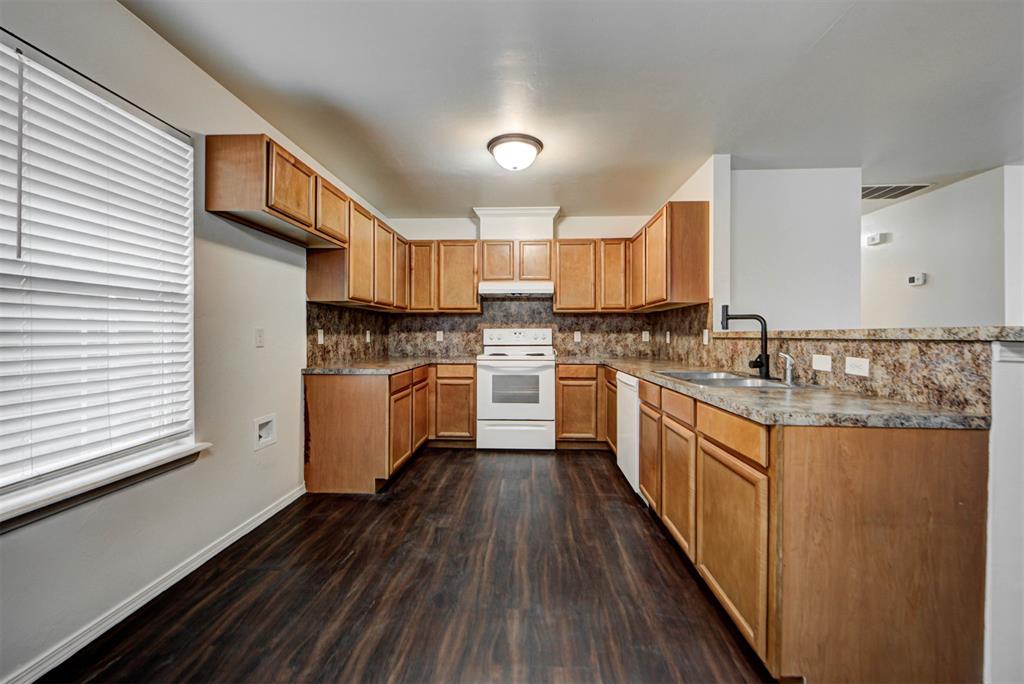 925 S Hadden Avenue Property Photo 18