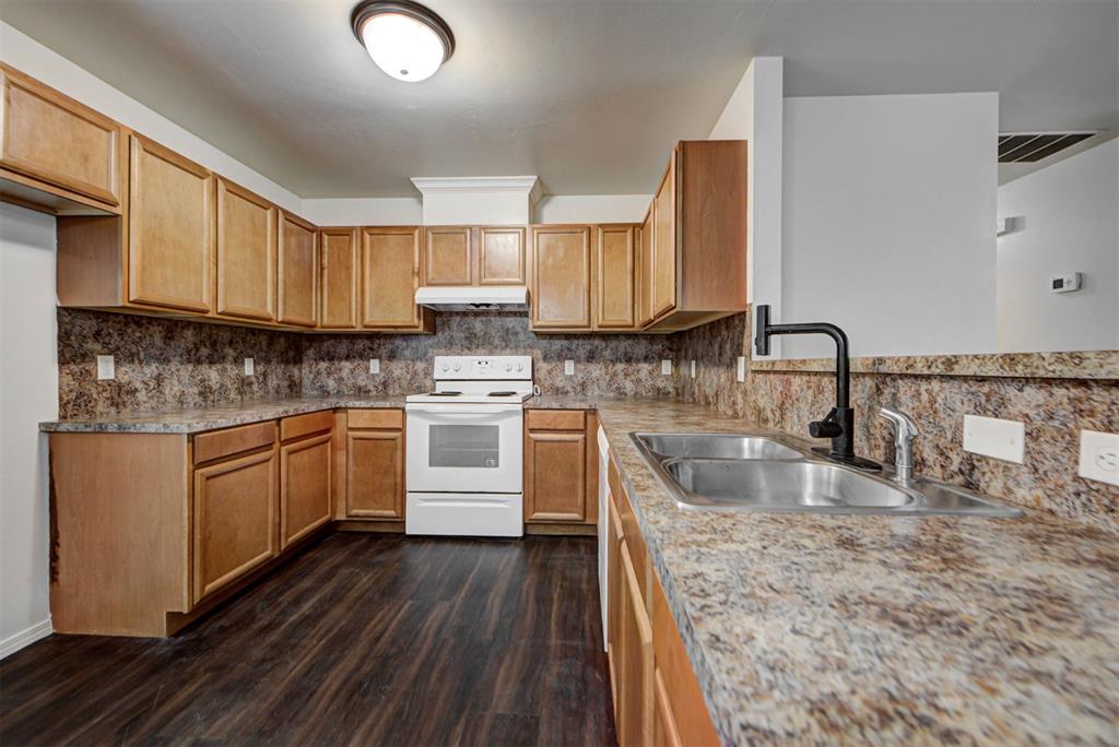 925 S Hadden Avenue Property Photo 19