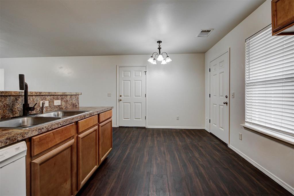 925 S Hadden Avenue Property Photo 23
