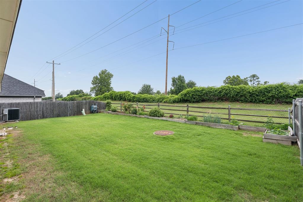 1533 Sw 157th Street Property Photo 4