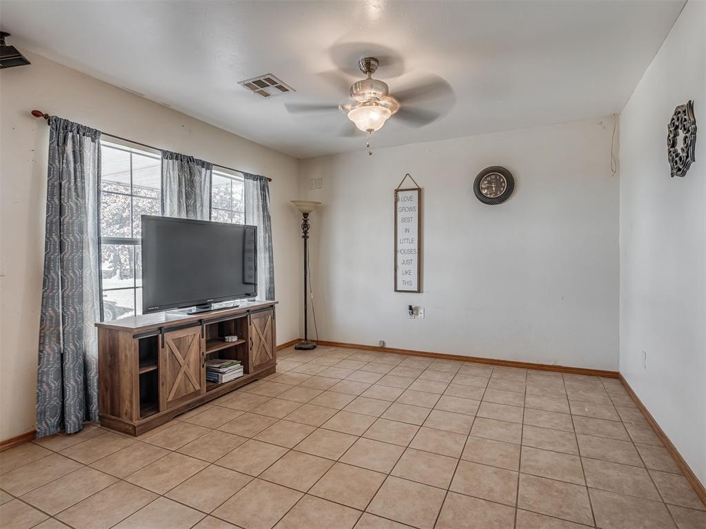 335827 E Winding Road Property Photo 9