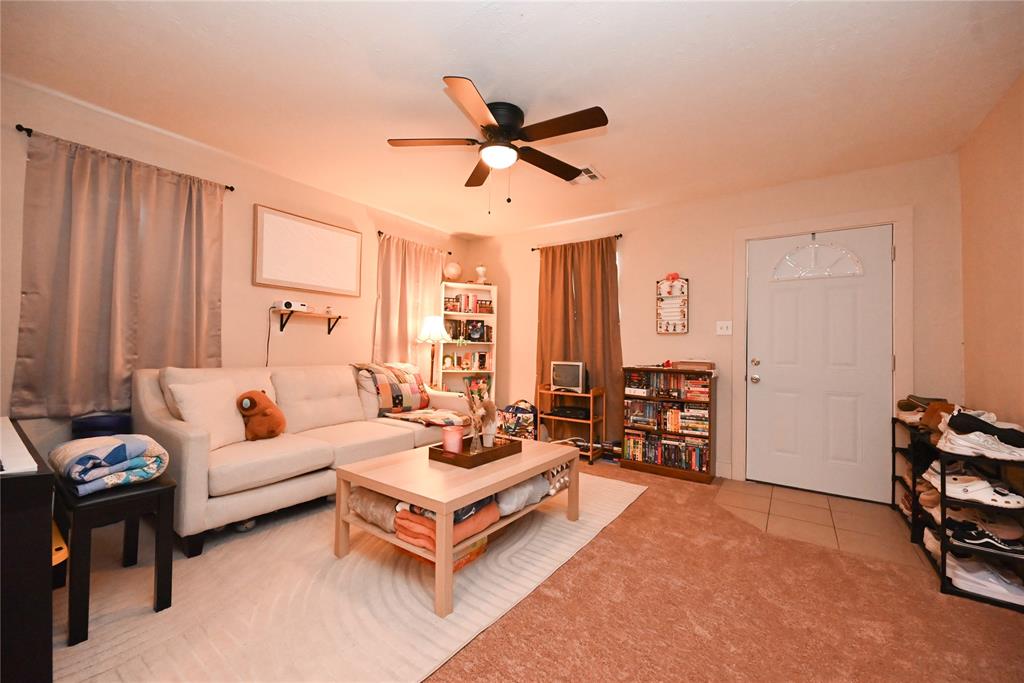 925 W Chickasha Avenue Property Photo 6