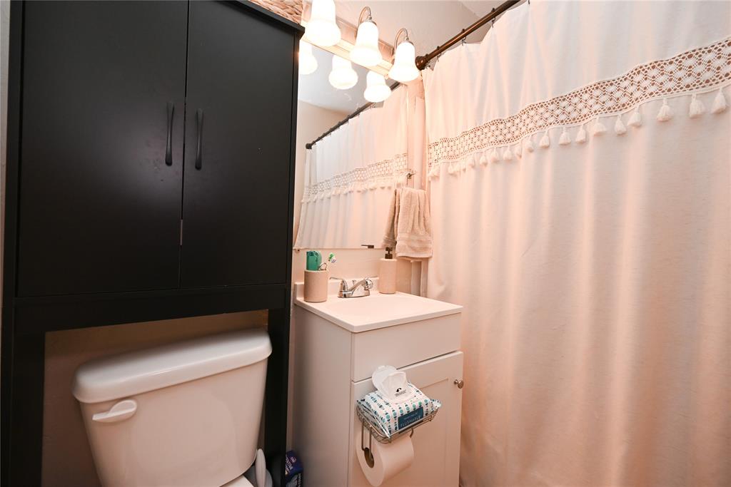 925 W Chickasha Avenue Property Photo 10