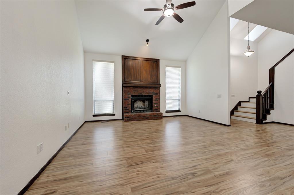 10604 Willow Ridge Drive Property Photo 7
