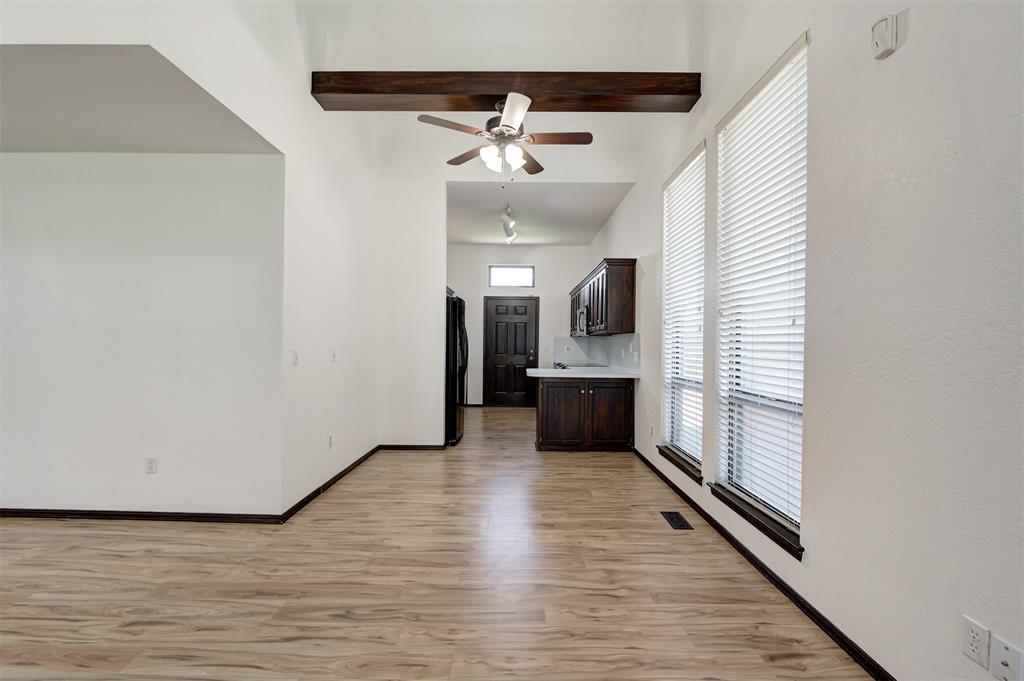 10604 Willow Ridge Drive Property Photo 9