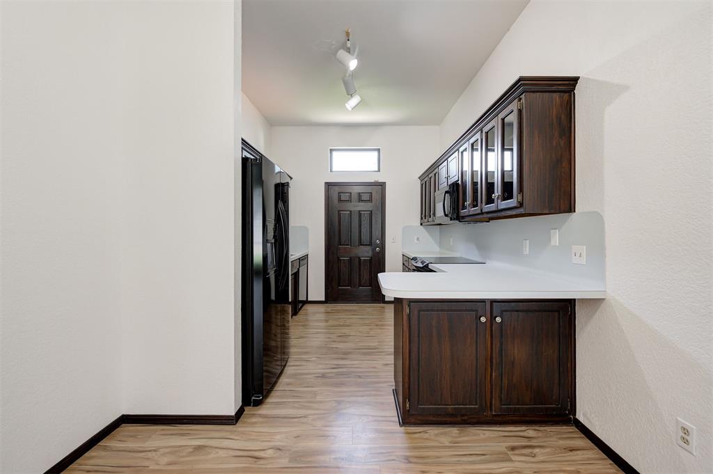 10604 Willow Ridge Drive Property Photo 10