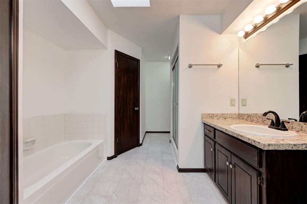 10604 Willow Ridge Drive Property Photo 20