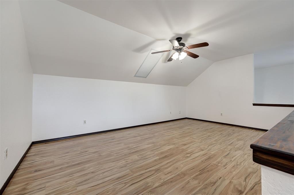 10604 Willow Ridge Drive Property Photo 32
