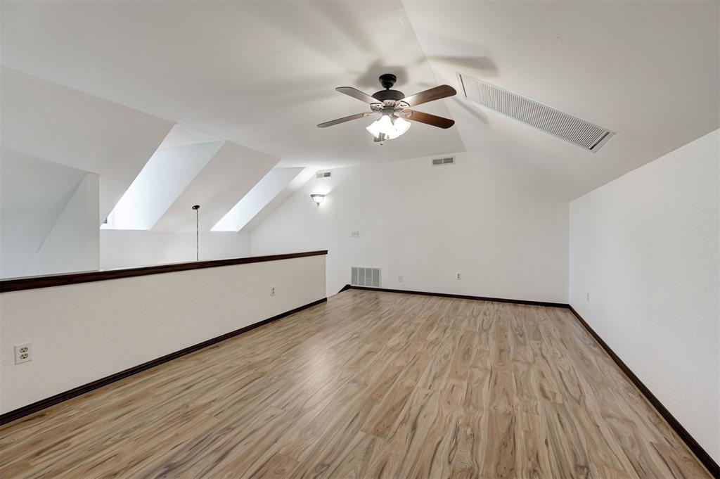 10604 Willow Ridge Drive Property Photo 33