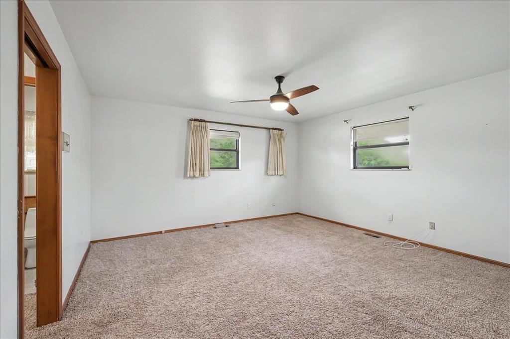 2708 N Meridian Place Property Photo 7
