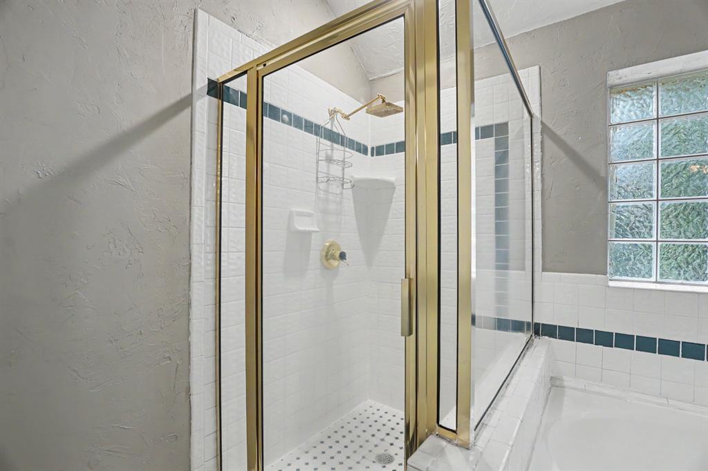 1700 Schooner Drive Property Photo 9