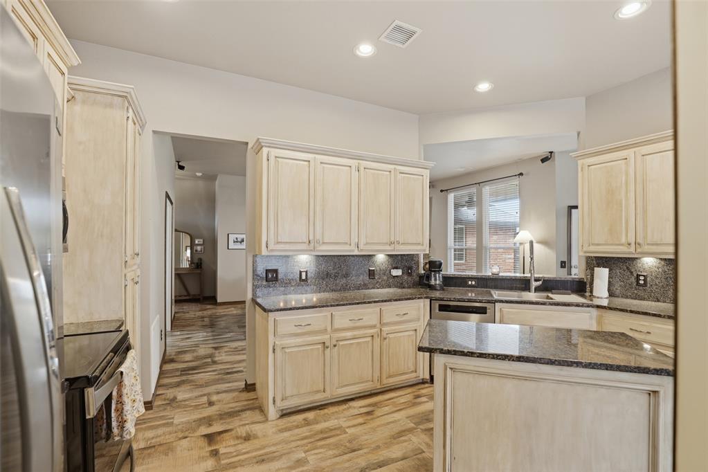 7412 Stinchcomb Drive Property Photo 8