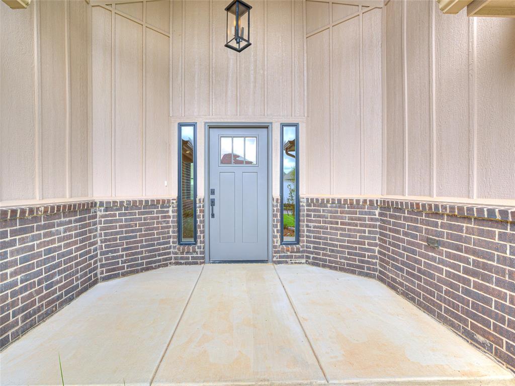 401 Braxton Way Property Photo 4