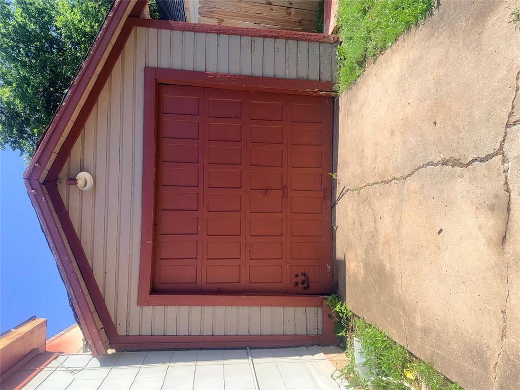 1812 Nw 32nd Street Property Photo 3
