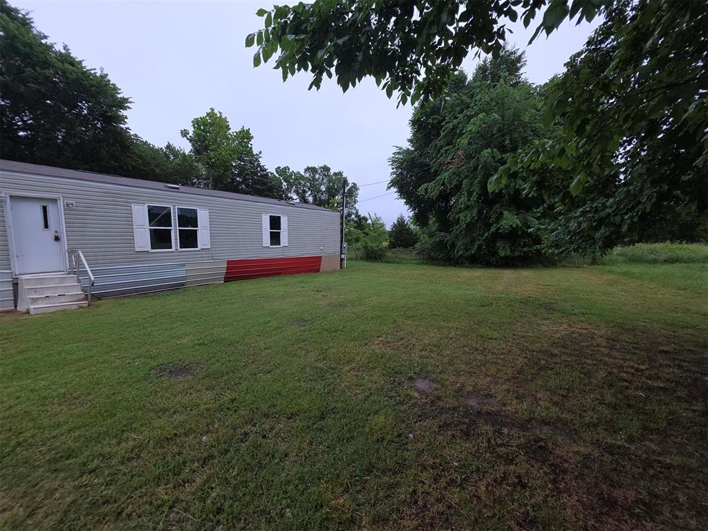 420 E Douglas Street Property Photo 3