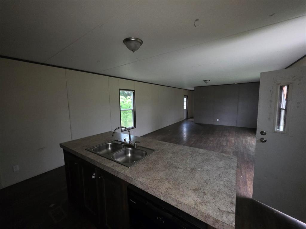 420 E Douglas Street Property Photo 12