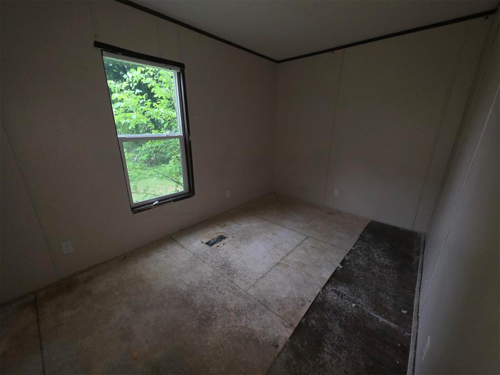 420 E Douglas Street Property Photo 15
