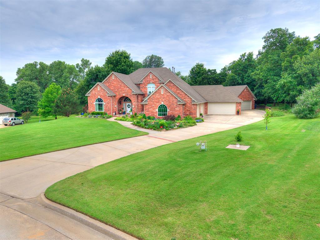 321 Hickory Forest Drive Property Photo 2