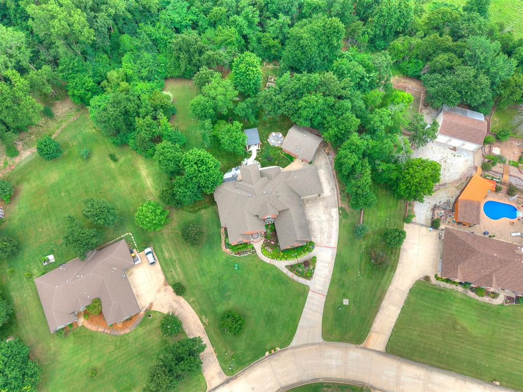 321 Hickory Forest Drive Property Photo 3