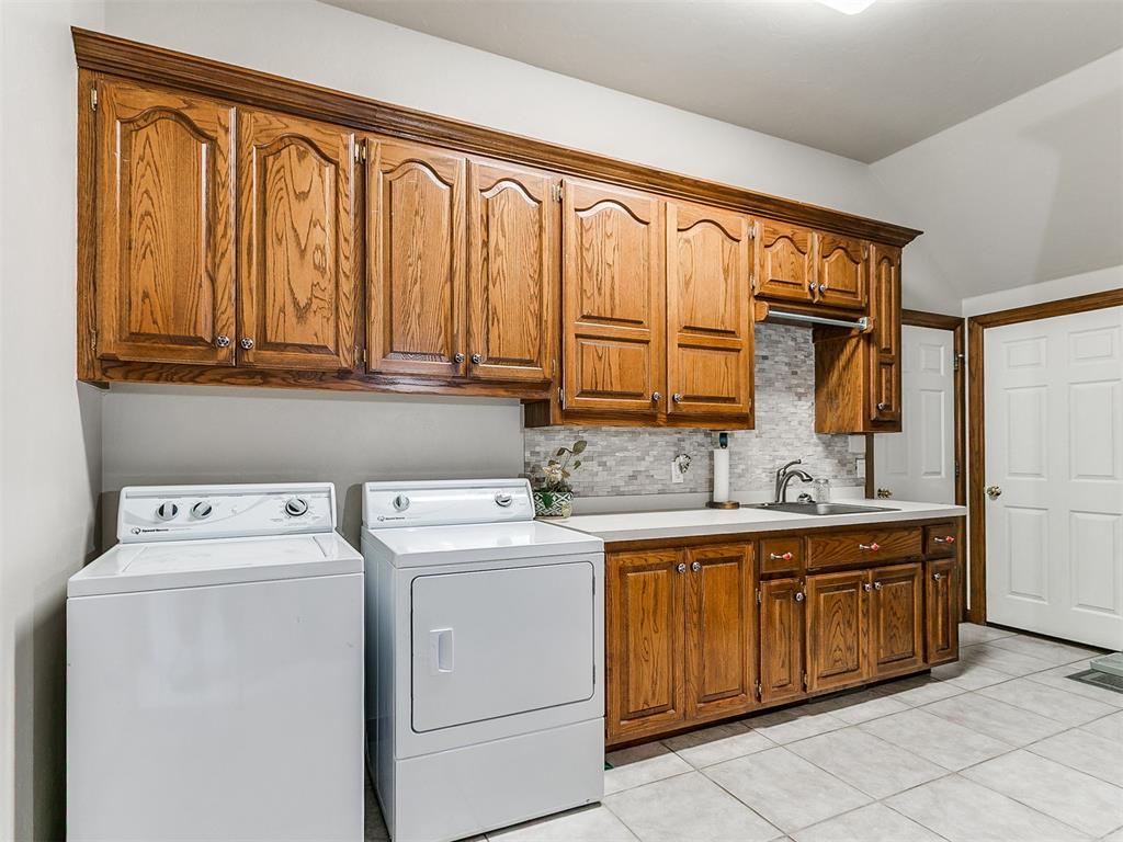 321 Hickory Forest Drive Property Photo 18