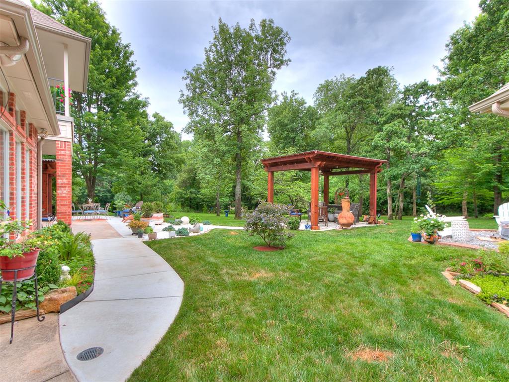 321 Hickory Forest Drive Property Photo 23