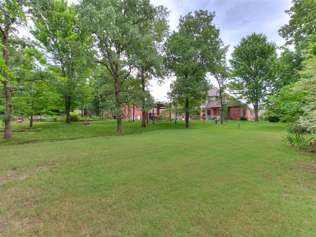 321 Hickory Forest Drive Property Photo 25