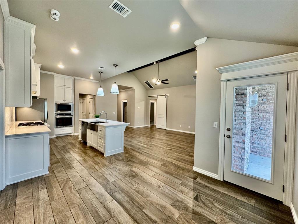 8332 Rainier Street Property Photo 11