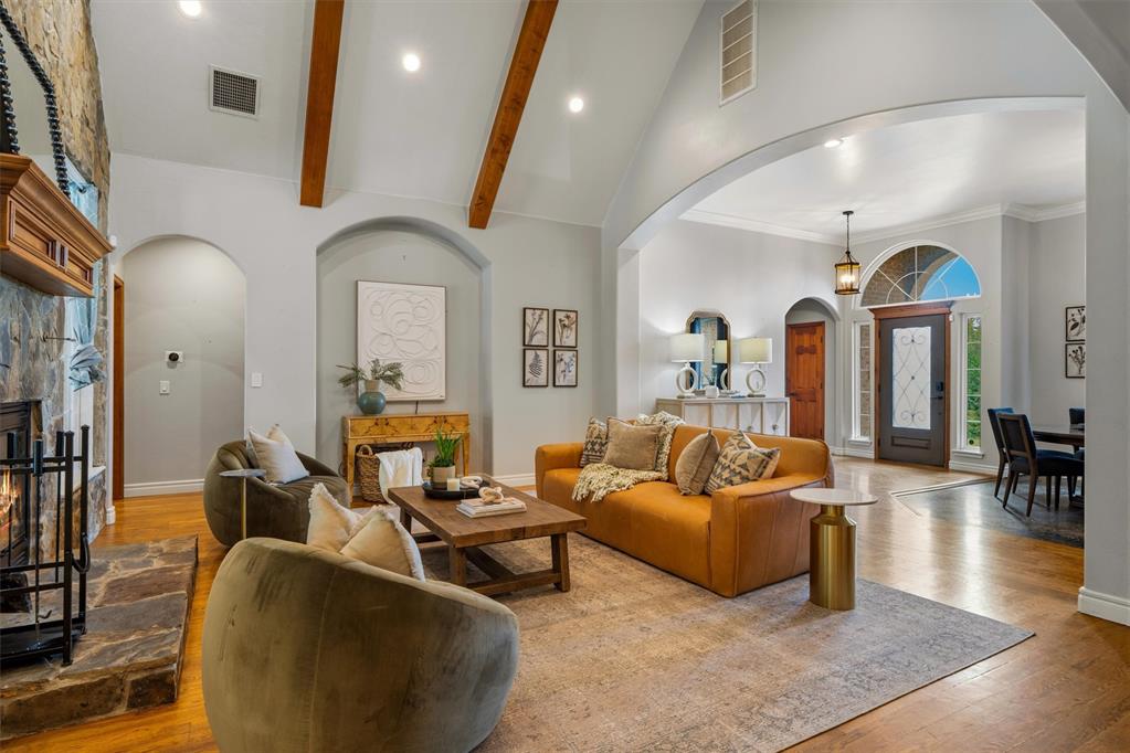 6405 Valley Ridge Drive Property Photo 8
