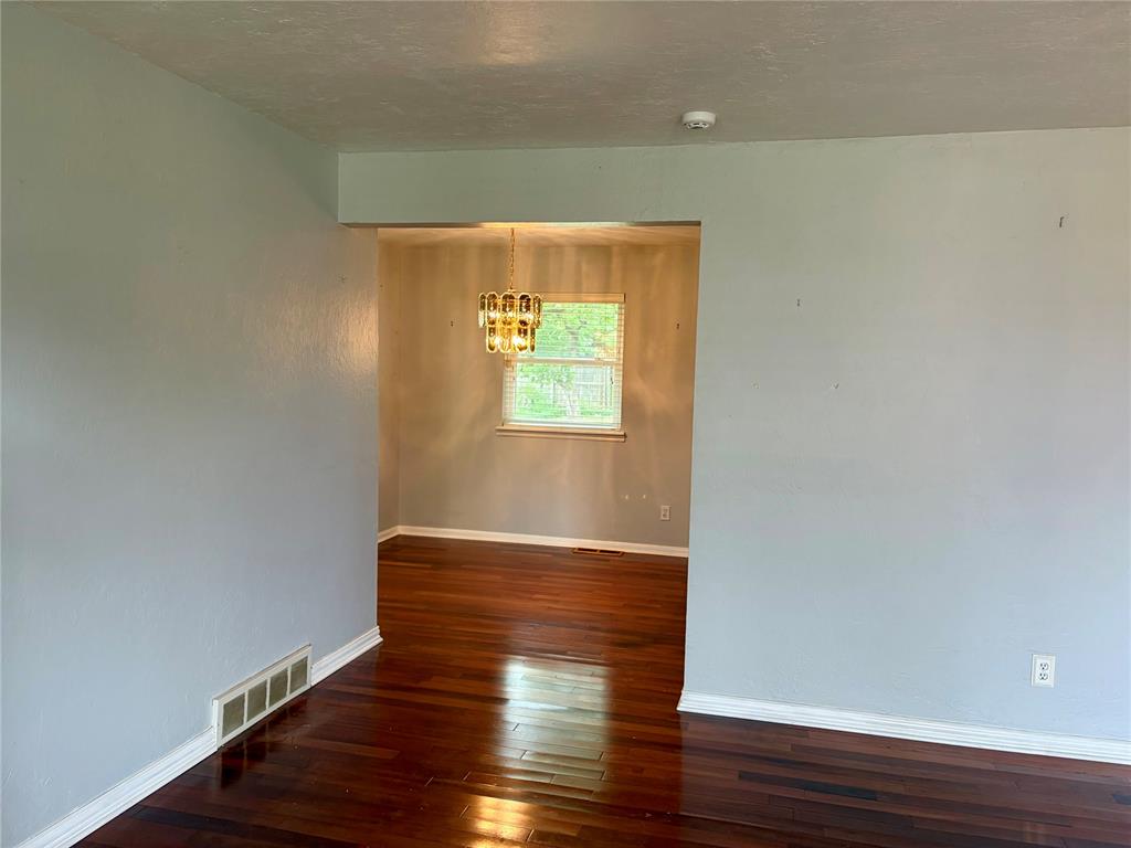 415 W Curtis Drive Property Photo 8