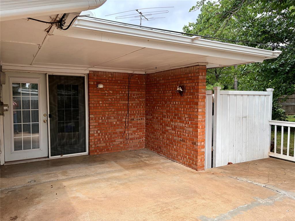 415 W Curtis Drive Property Photo 18