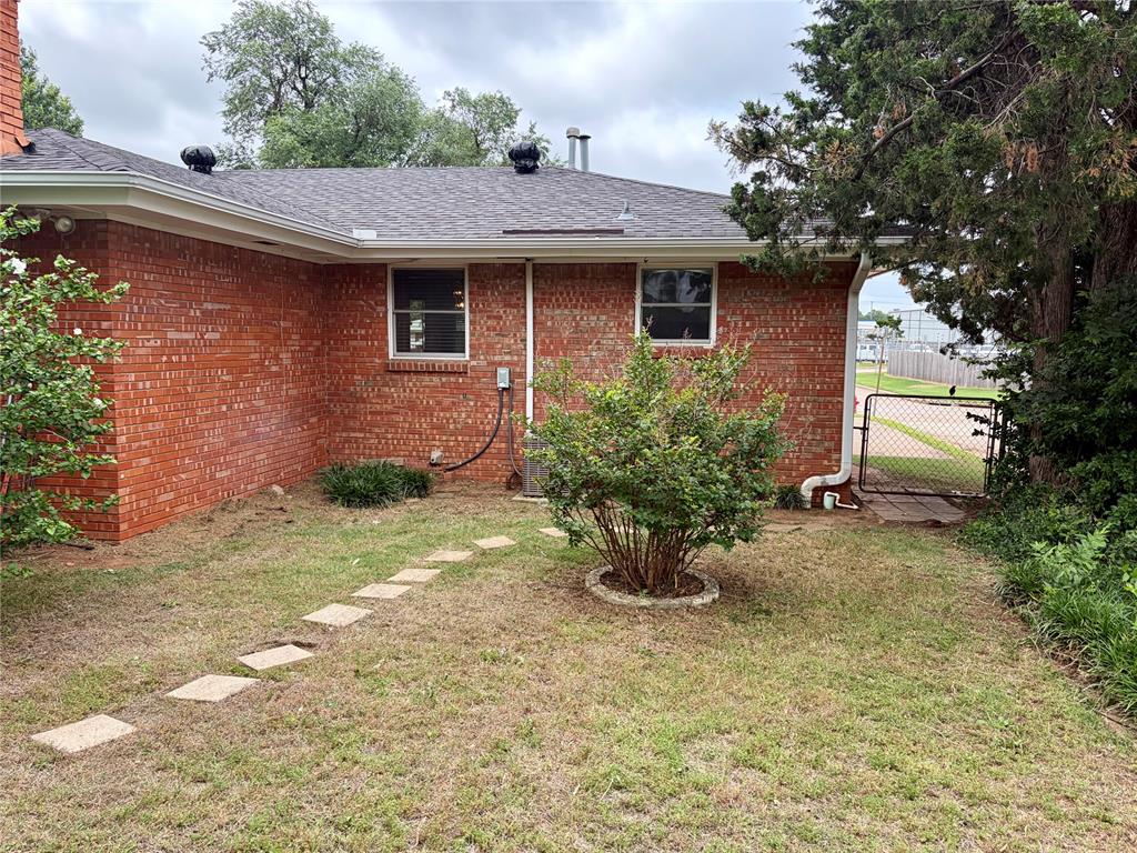 415 W Curtis Drive Property Photo 20
