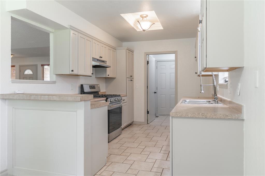 12521 Clarence Court Property Photo 10