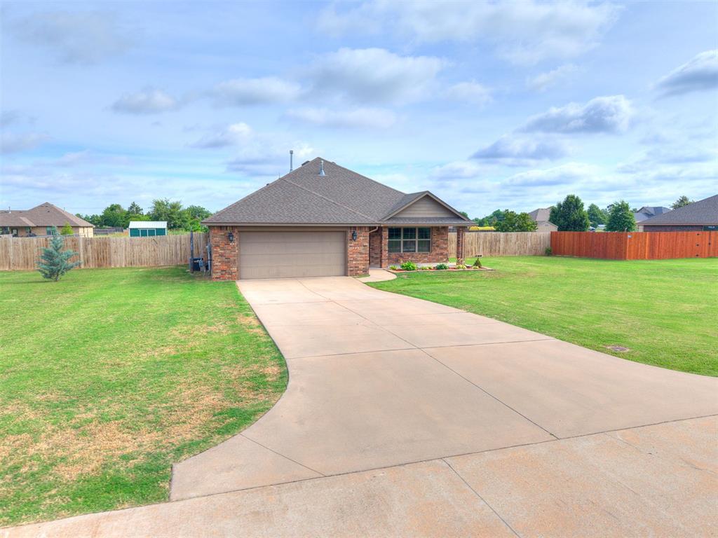 1233105 Property Photo 1