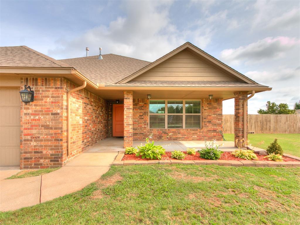 1233105 Property Photo 2