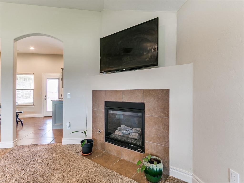 1233105 Property Photo 9