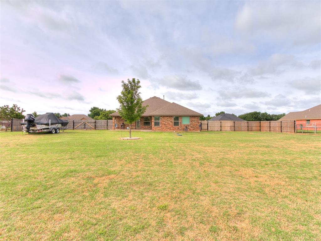 1233105 Property Photo 26