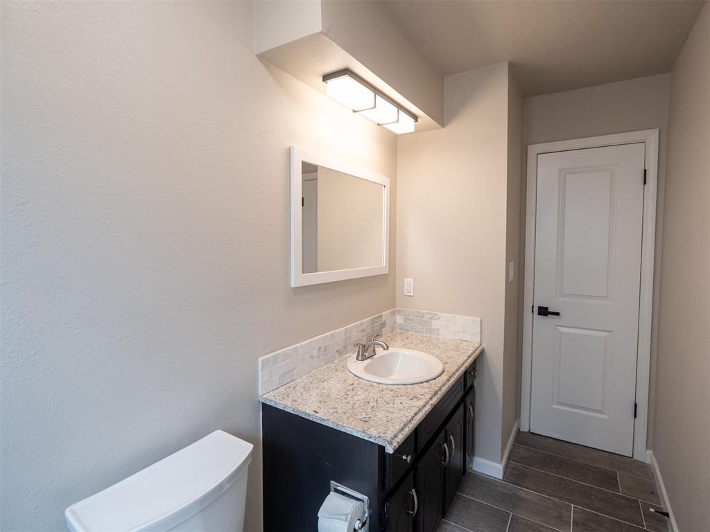 2303 N Mckinley Avenue Property Photo 45